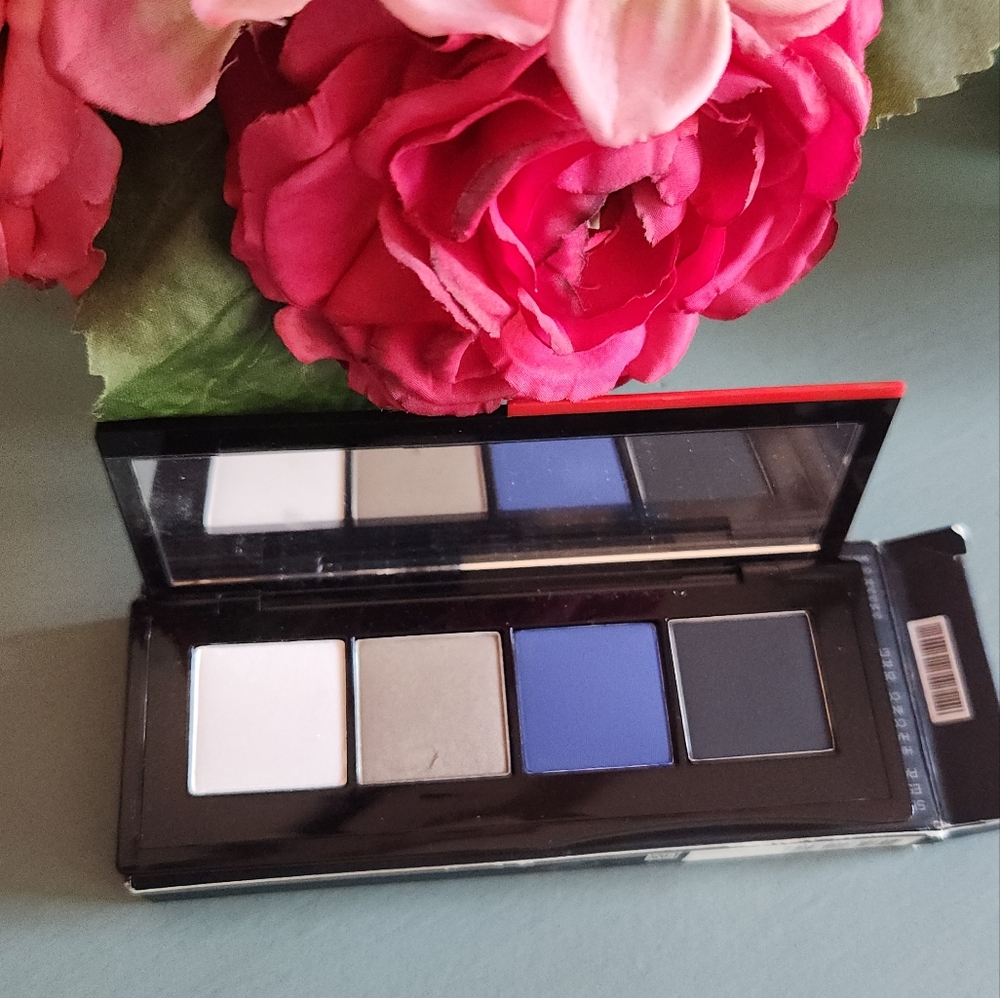 Shiseido Eyeshadow Palette, New